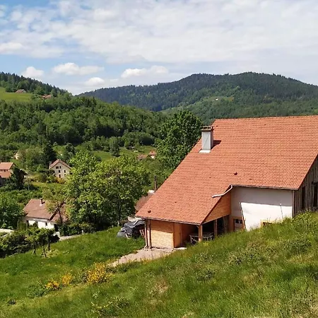 Location Saisonniere 10 Places, Belle Exposition, Vue Foret Et Montagne Ferienhaus *